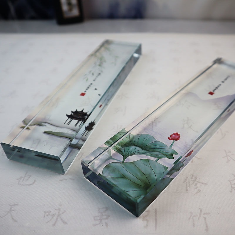 Стеклянный пресс-папье Традици – обзор и цена Book Weight Glass